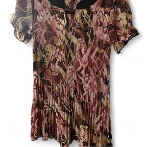 Floral Pleated Women's Top